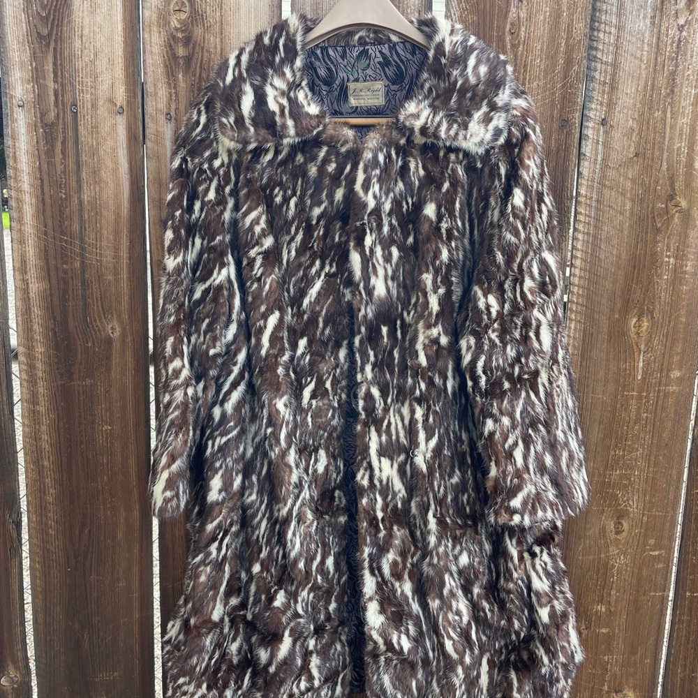 Vintage spring otter fur coat